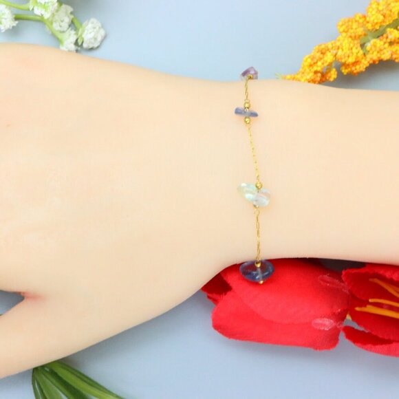 "Elegant & Trendy Bracelet, A Perfect Gift for Women, Thoughtful, EVCH1035 - Picture 3 of 7
